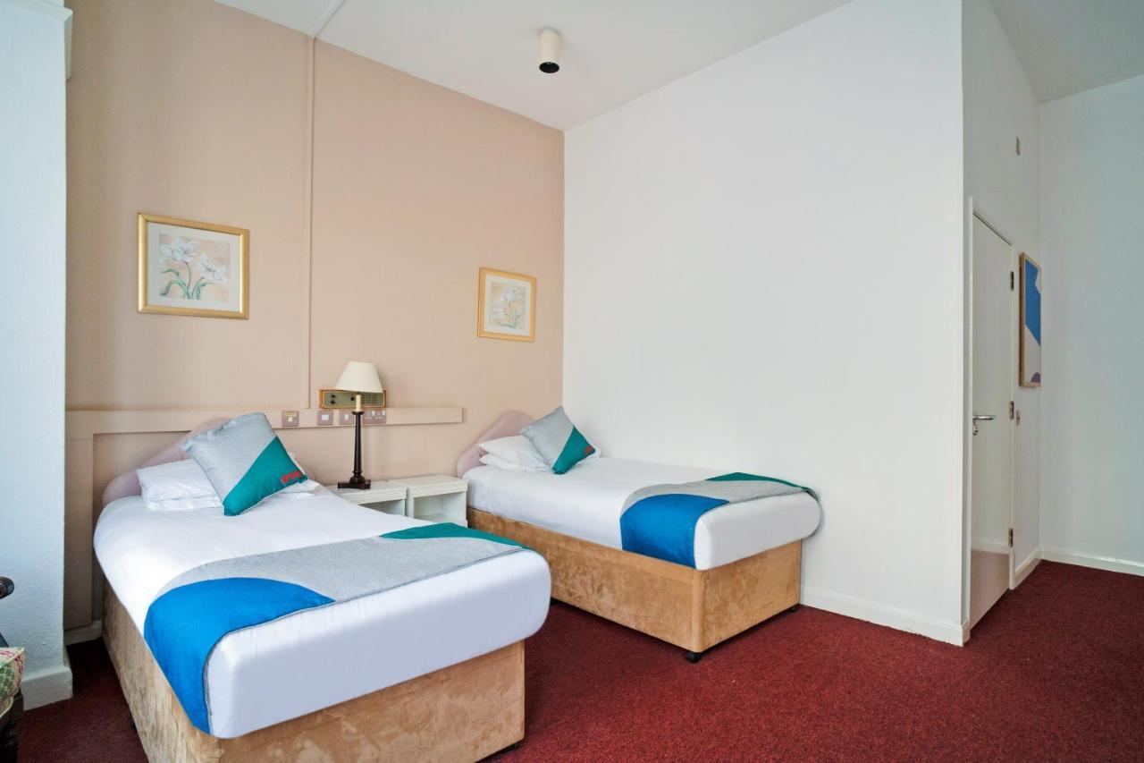 Oyo The Palm Court Hotel Eastbourne Ngoại thất bức ảnh
