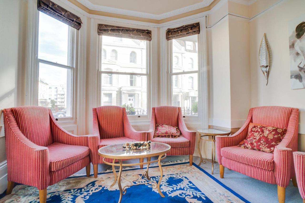 Oyo The Palm Court Hotel Eastbourne Ngoại thất bức ảnh