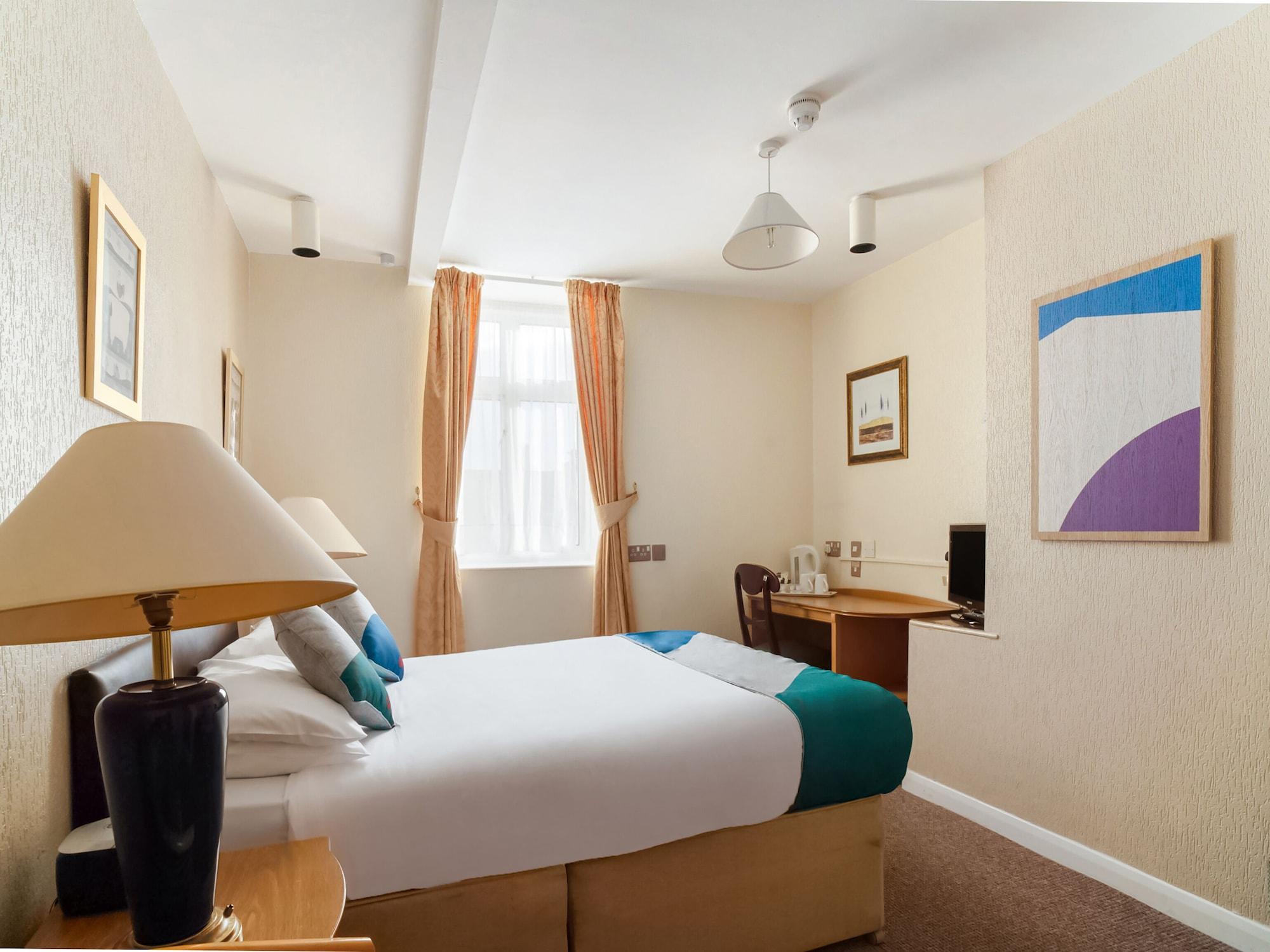 Oyo The Palm Court Hotel Eastbourne Ngoại thất bức ảnh