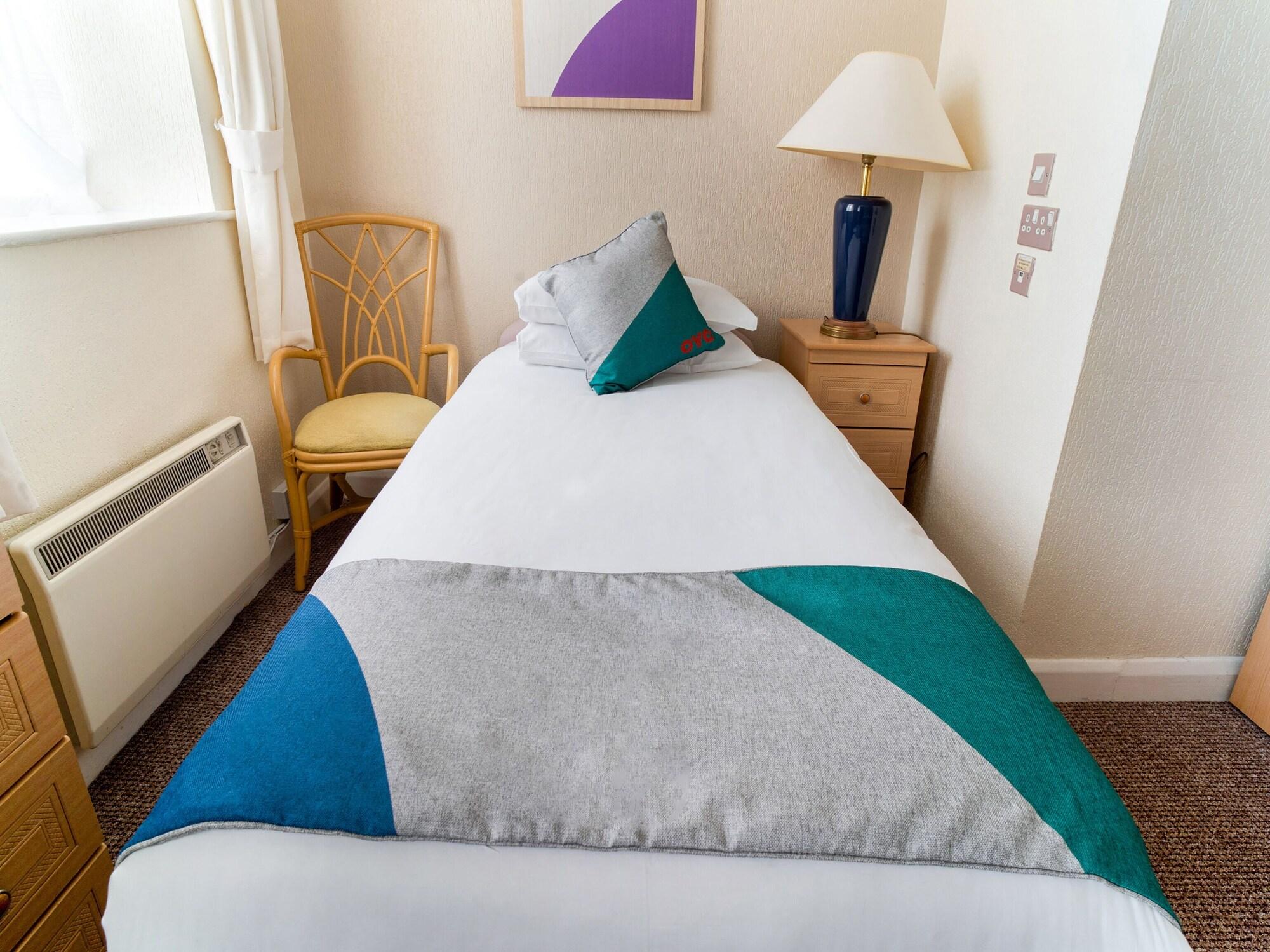Oyo The Palm Court Hotel Eastbourne Ngoại thất bức ảnh